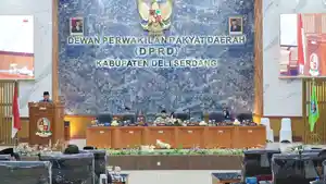 Ali-Yusuf-Siregar-pada-rapat-paripurna-DPRD.jpg