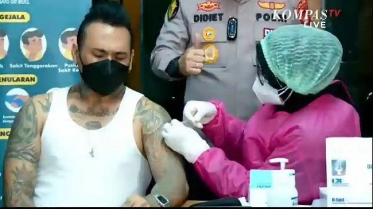 Jerinx Akhirnya Terima Suntikan Vaksin Covid-19, Mengaku Sempat Ragu Karena Hal Ini