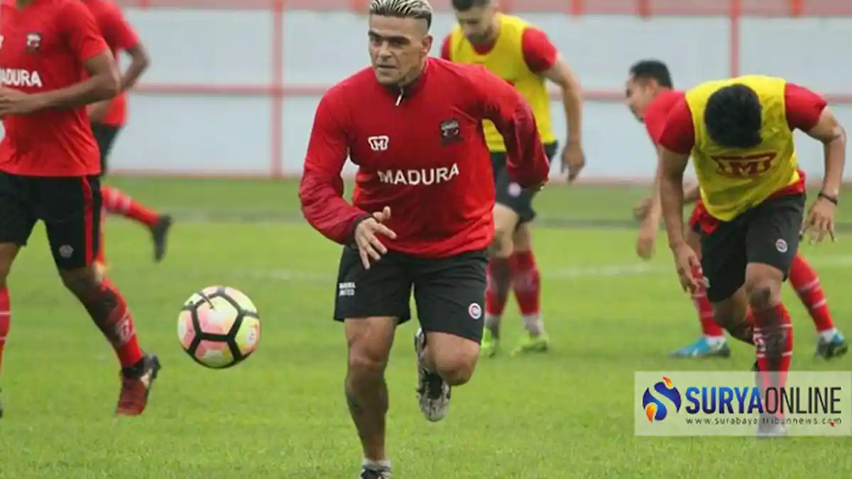 Cristian Gonzales Pastikan Dirinya Masih Tetap Bermain Dan Belum Berencana Pensiun