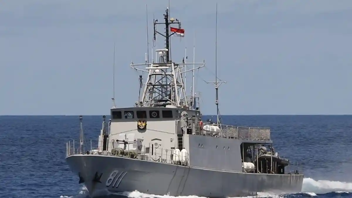 Sehari Jelang Pilkada, Lantamal VIII Siagakan KRI Kakap di Teluk Manado