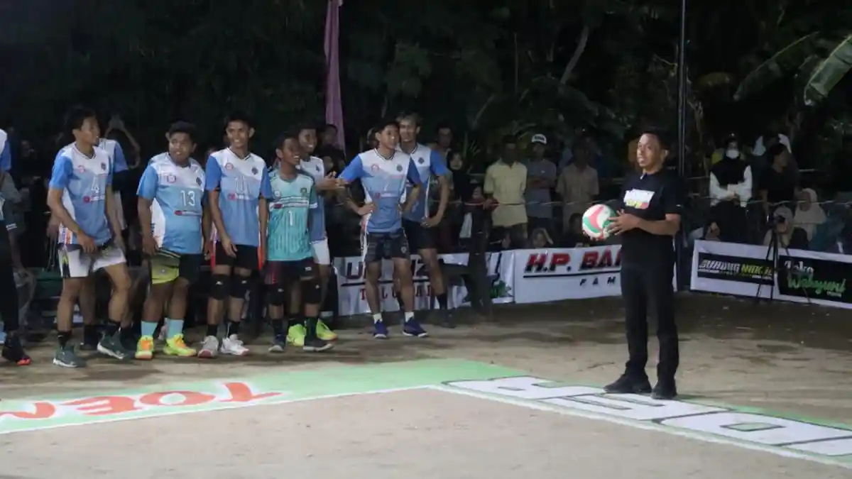 Buka Turnamen Voli Manisa Cup III, Bupati Sidrap: Lapangan Voli Manisa Salah Satu yang Terbaik