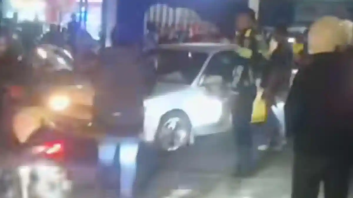 Video Viral di Kota Malang, Warga Lempar Batu ke Jendela Mobil