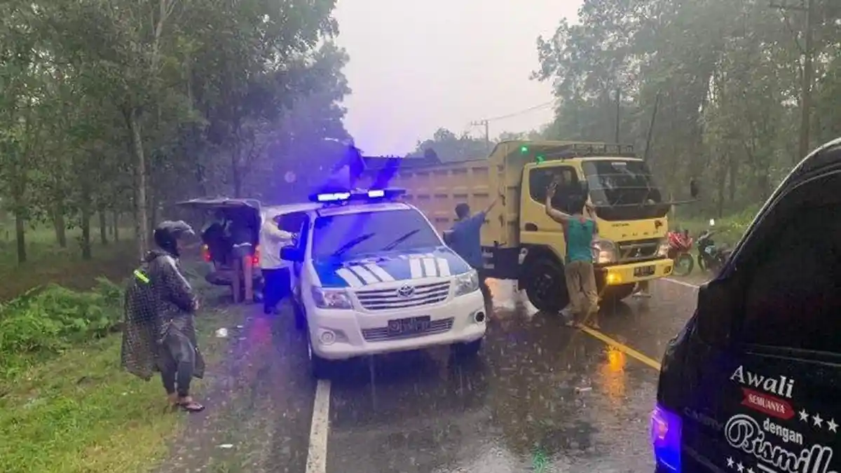 Kecelakaan Maut, Plt Kadis Peternakan dan Eks Kadis Ketenagakerjaan Tewas