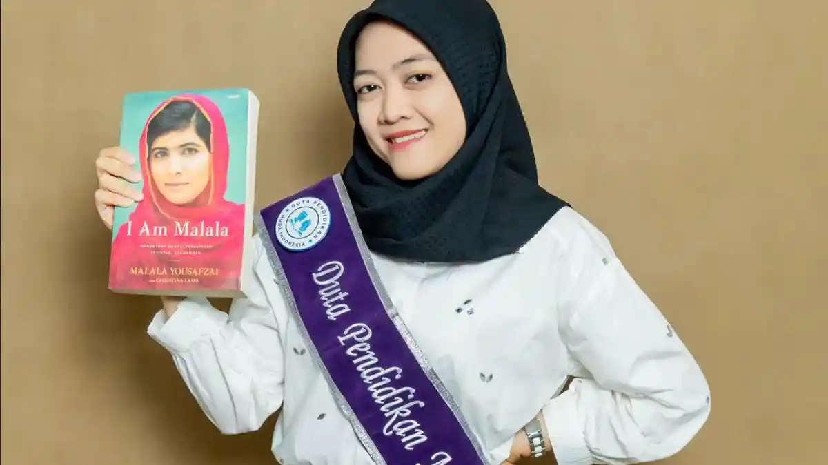 Buku Membuka Pintu Dunia Baru