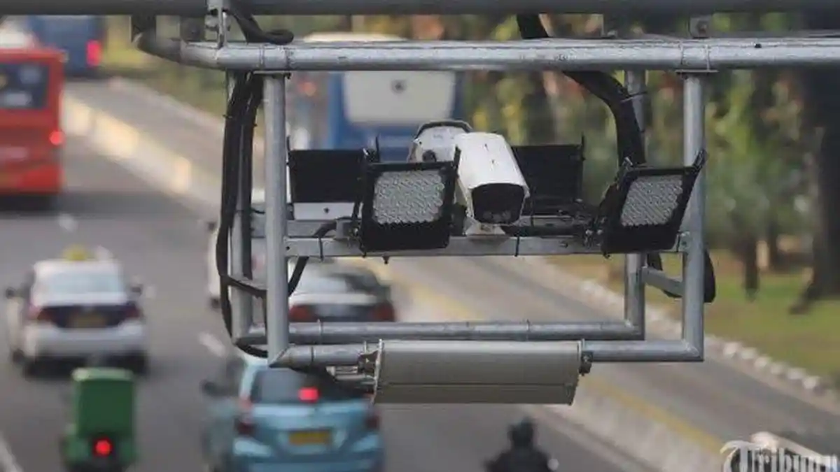 Data Pemilik Avanza Tabrak Lari dan Terbakar di Tol Padaleunyi Diketahui, Pelaku Diminta Menyerah
