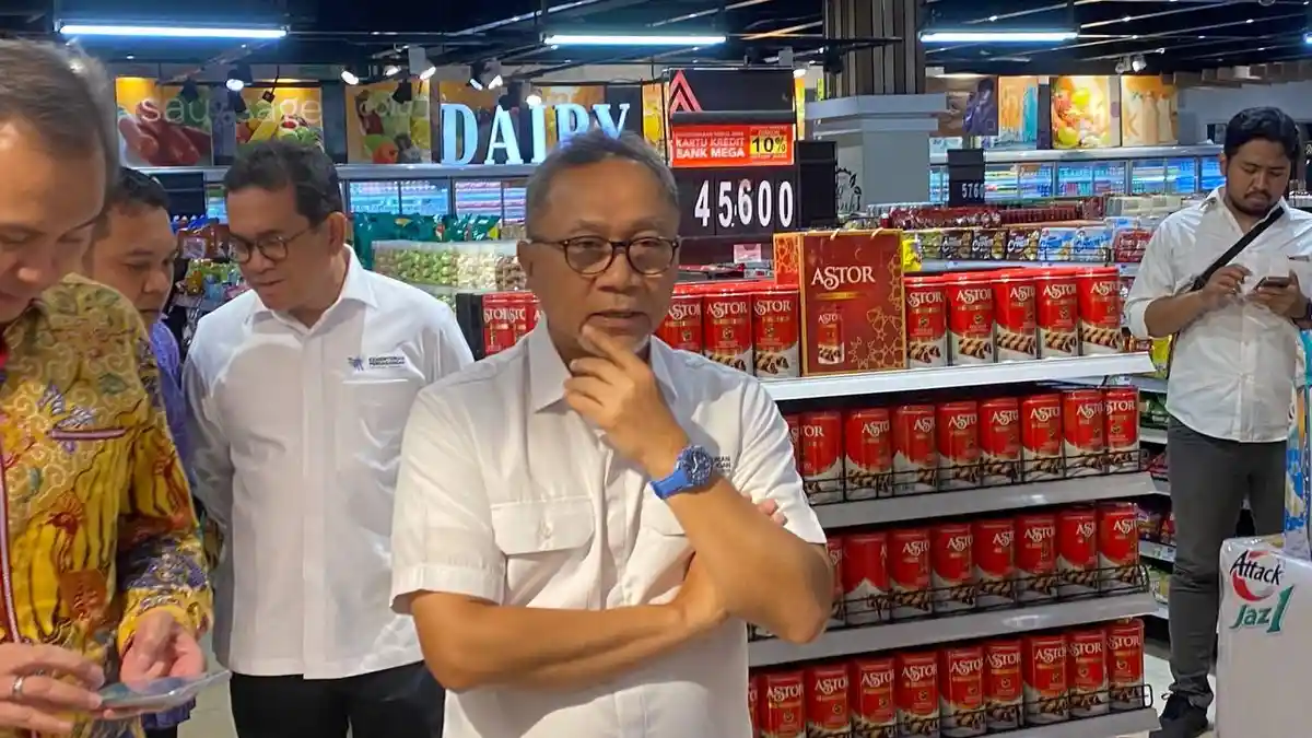 Klaim Beras SPHP Ada di Ritel Modern, Mendag Zulkifli: Ditaruh Sehari Langsung Habis, Datangnya Lama