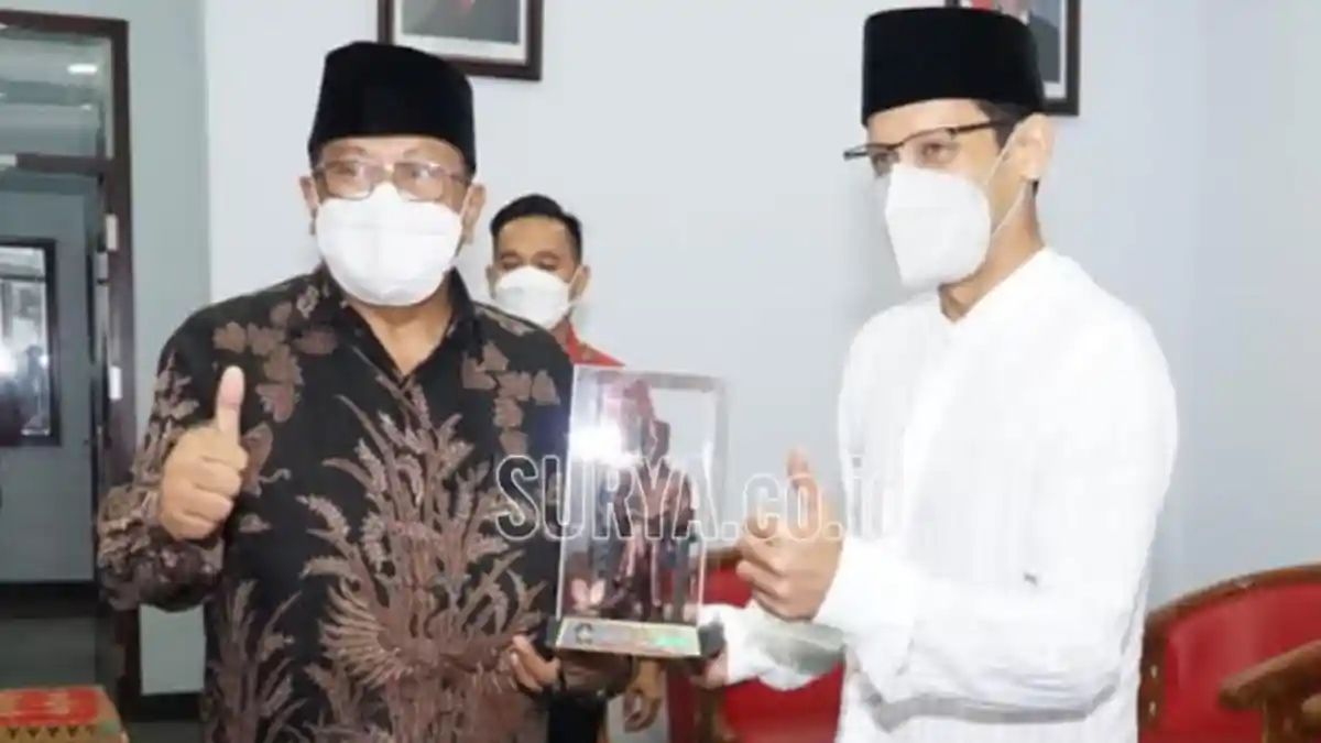 Mendikbud Nadiem Makarim Minta Semua Daerah Percepat Vaksinasi Covid-19 Agar Bisa PTM