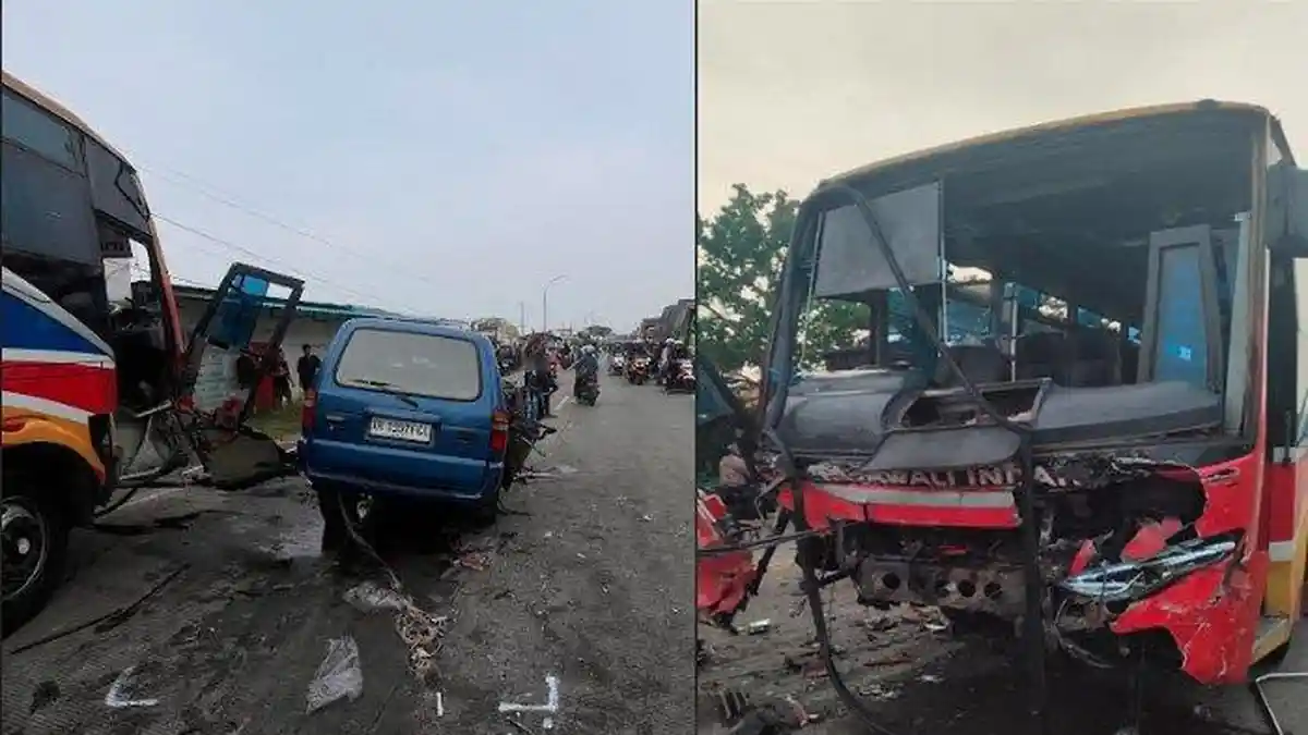 Penyebab Mobil Pengantar Jemaah Umrah Hantam Bus hingga 7 Orang Tewas