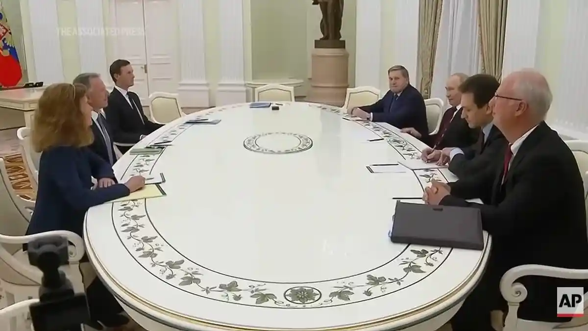 5 Jam Bertatap Muka dengan Utusan AS, Putin Ngotot Soal Wilayah Ukraina