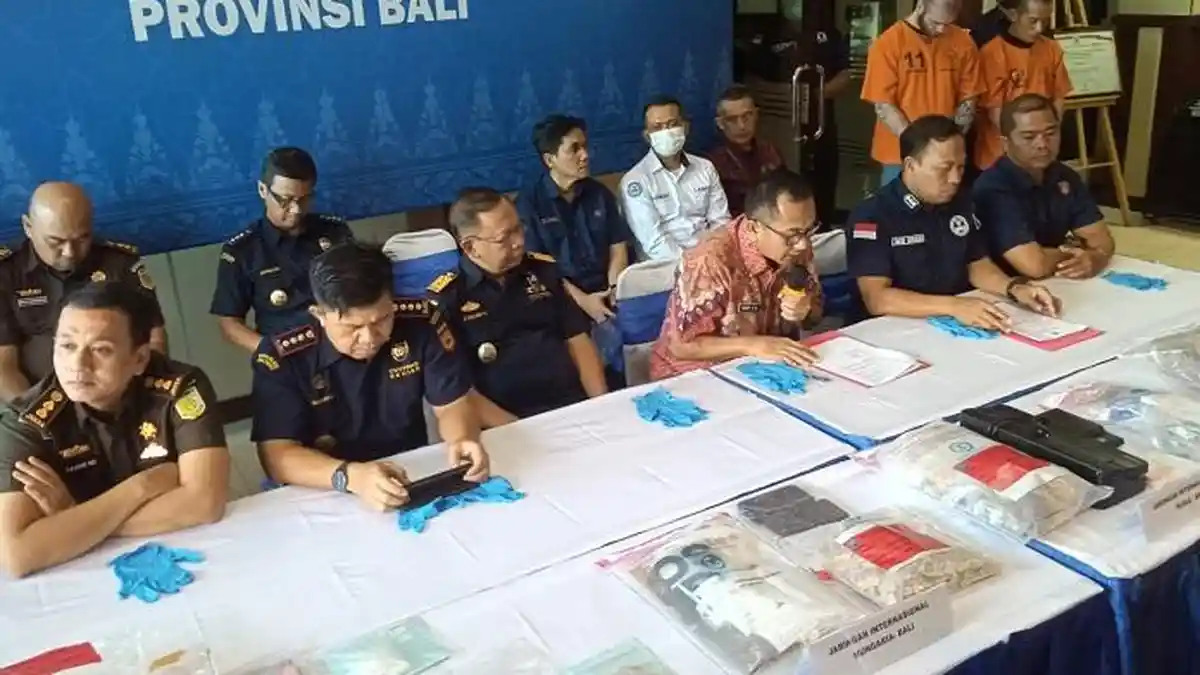 Jaringan Narkoba Internasional Terbongkar, BNNP Bali Ringkus 3 WNA Asal Inggris, Rusia dan Ukraina