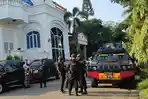 Rumah-milik-AP-yang-digeledah-polisi-s.jpg