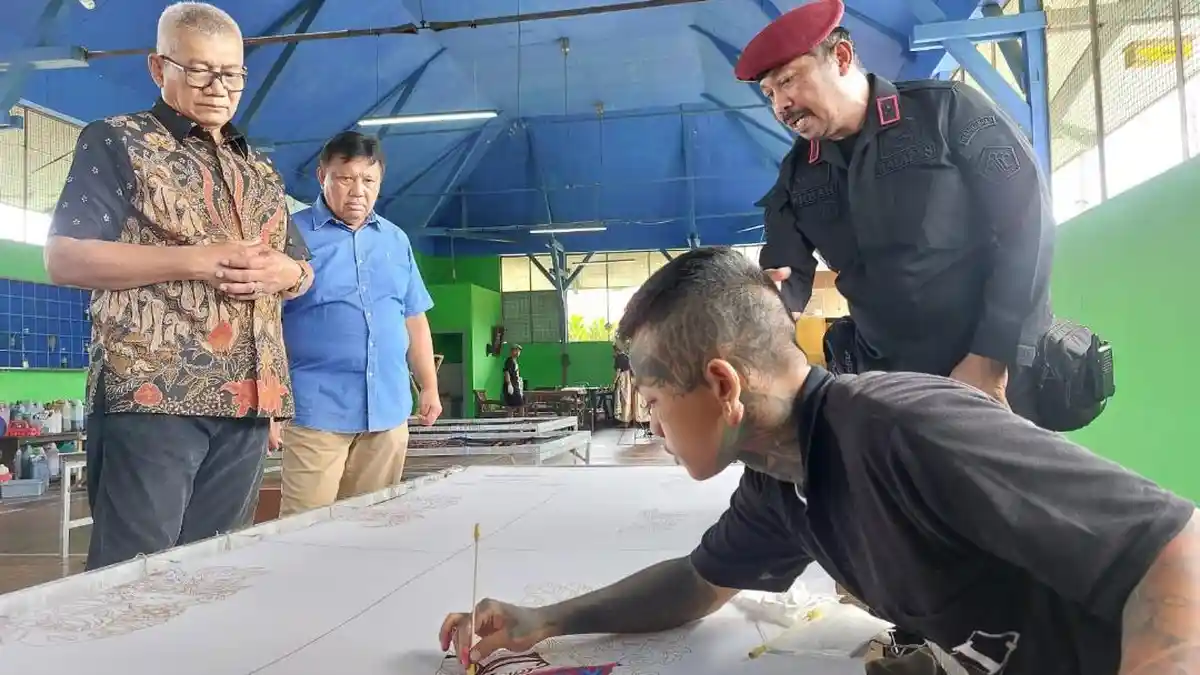 Lakukan Kunjungan Kerja, Anggota DPR RI Apresiasi Program Ketahanan Pangan Lapas Kelas I Malang