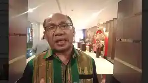 warga-di-tts-menggunakan-potongan-bambu-kering.jpg
