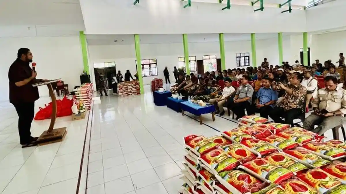 Pemkab Halmahera Selatan Salur 700 Paket Sembako ke Warga Obi
