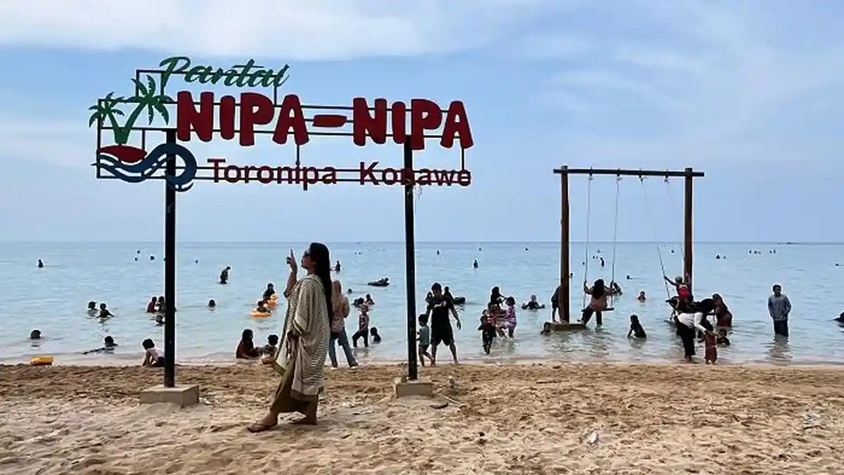 5 Ribu Wisatawan Padati Pantai Toronipa Konawe Awal Tahun 2026, Tarif ...