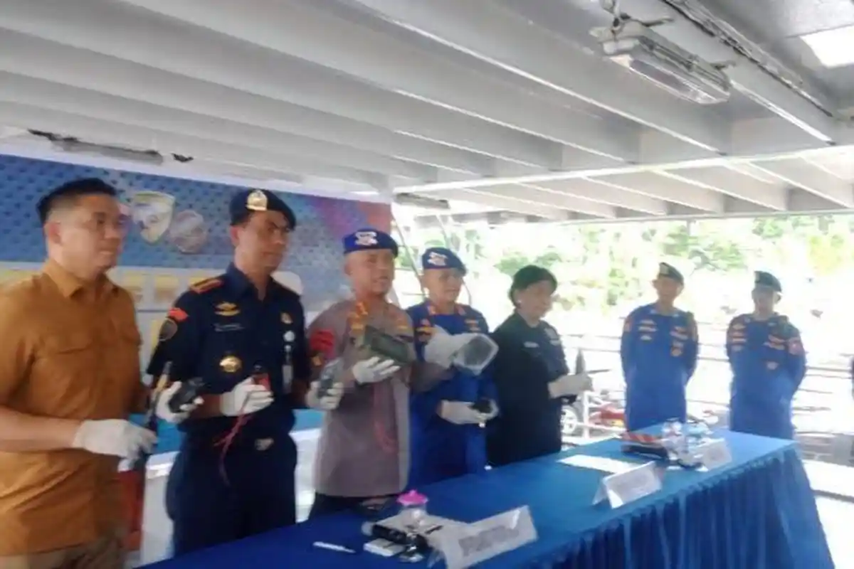 Daftar Barang Bukti di Atas Kapal Ikan Asing yang Ditangkap KP Baladewa 8002 di Laut Sulawesi