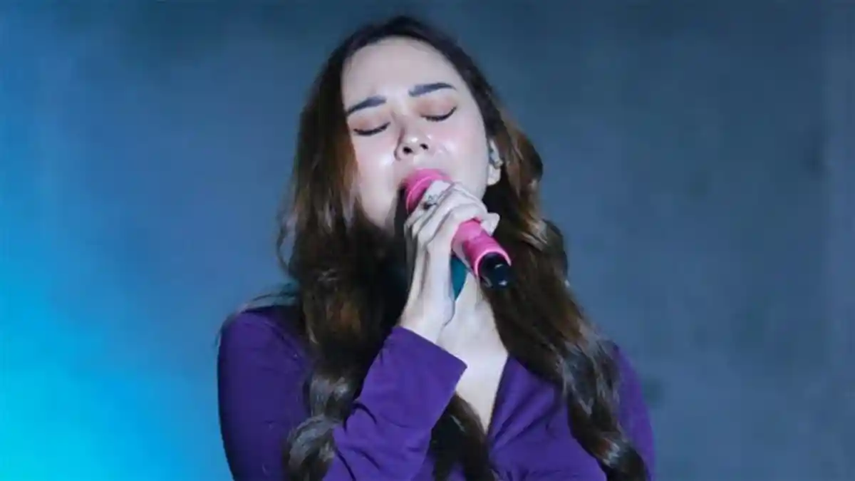Aura Kasih Berencana Ajak Putrinya Arabella ke Pegunungan