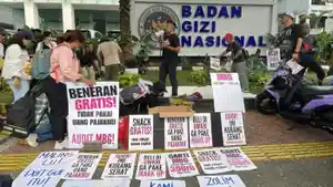 MBG-Watch-menggeruduk-kantor-BGN.jpg
