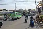 Penampakan-perlintasan-sebidang-di-rel-Kebon-Pedes-Kecamatan-Tanah-Sareal-Kota-Bogor.jpg