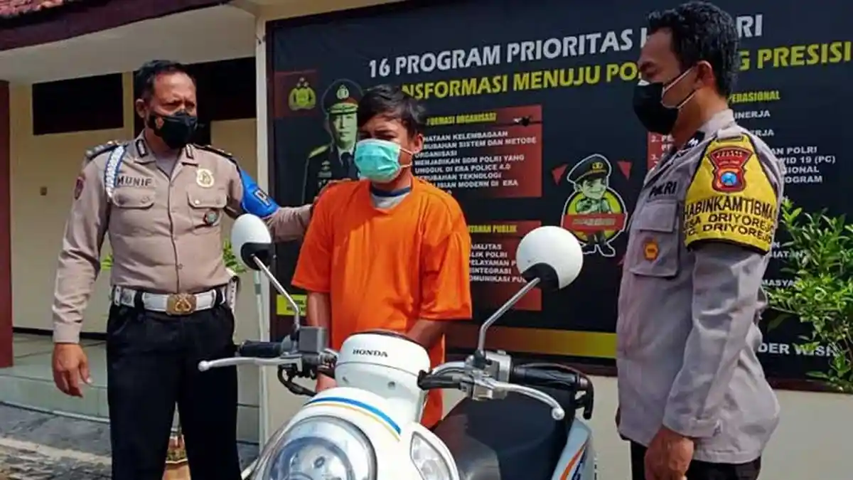 Kenalan di Facebook, Pria Beristri Tipu Janda di Gresik, Diajak ke Sawah dan Berakhir di Penjara