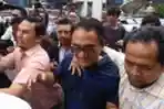 Andi Arief Diserahkan ke BNN