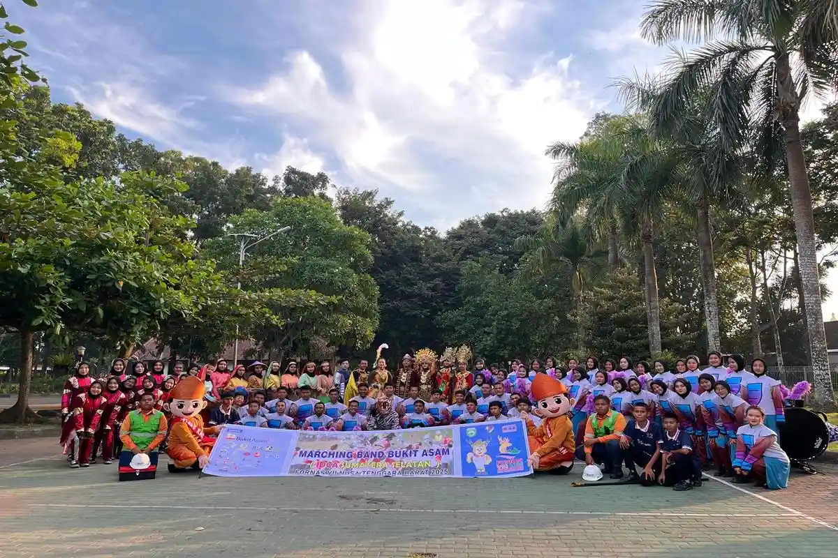 Marching Band Bukit Asam Ukir Prestasi Gemilang, Juara 2 Nasional Fornas 2025 - Marching-Band-Bukit-Asam-Juara-II-Nasional-pada-ajang-FORNAS-ke-VIII-Tahun-2025-1.jpg