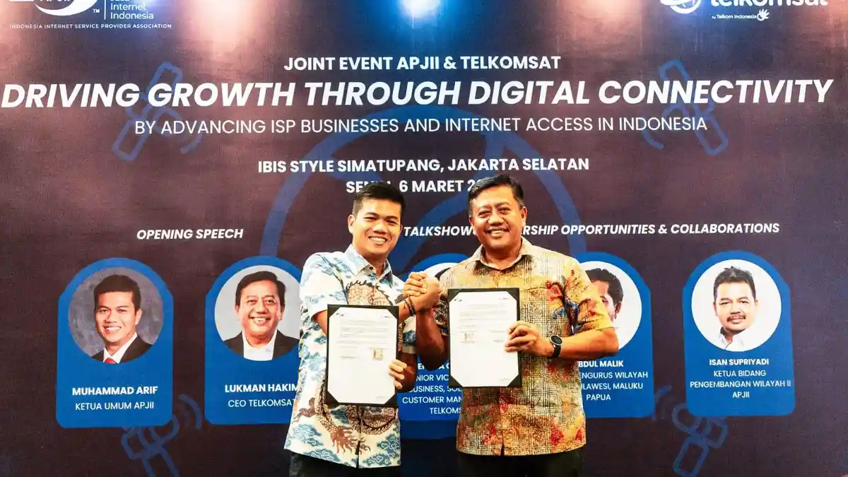 APJII dan Telkomsat Teken MoU Percepat Transformasi Digital Melalui Layanan Satelit LEO