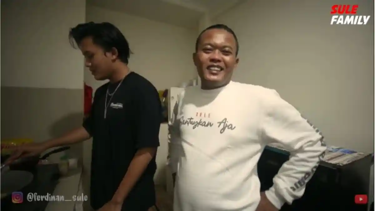 Tak Tega Lihat Rizky Febian Masak Sendiri, Sule Minta Izin Hukum Karyawan: Ya kan Mereka Digaji