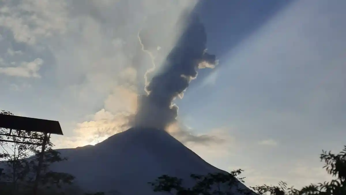Korban Letusan Gunung Berapi di Negara Ini Dapat Ganti Rugi Rp 95 Miliar 