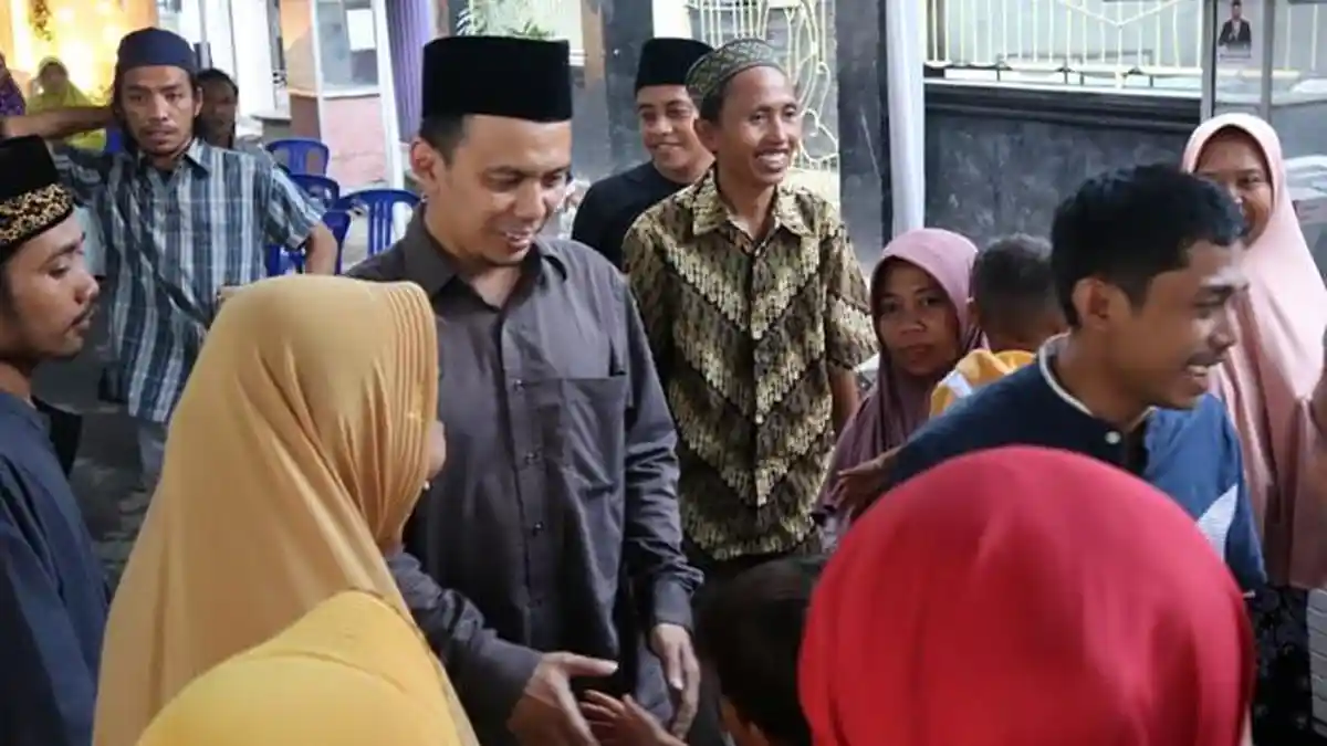 Relawan TGB dan HMD Pikat Masyarakat Pakai Kartu Asuransi Perindo
