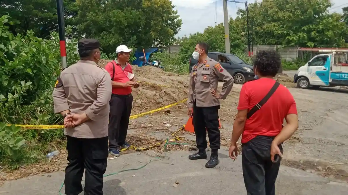 7 Pekerja Pemasang Tiang Jaringan Internet Tersengat Listrik di Semarang, Timbulkan Suara Ledakan