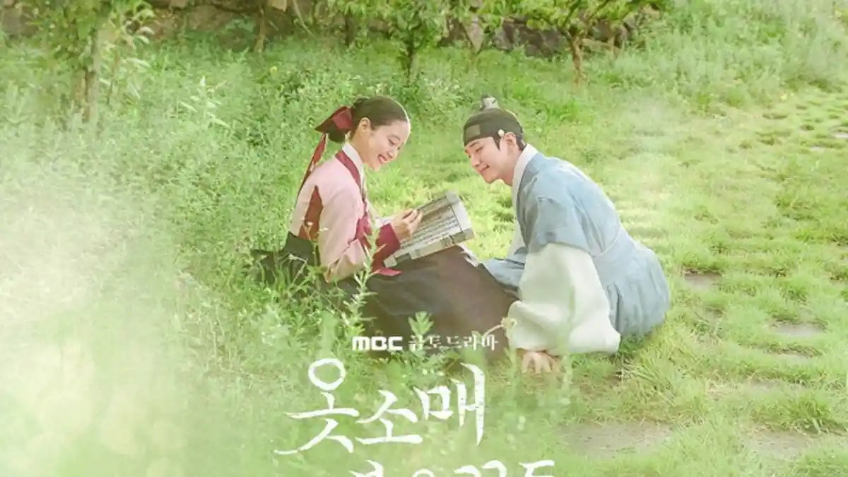Lee Se Young dan Junho 2PM Berbagi Momen Bahagia dalam Drama Korea The Red Sleeve