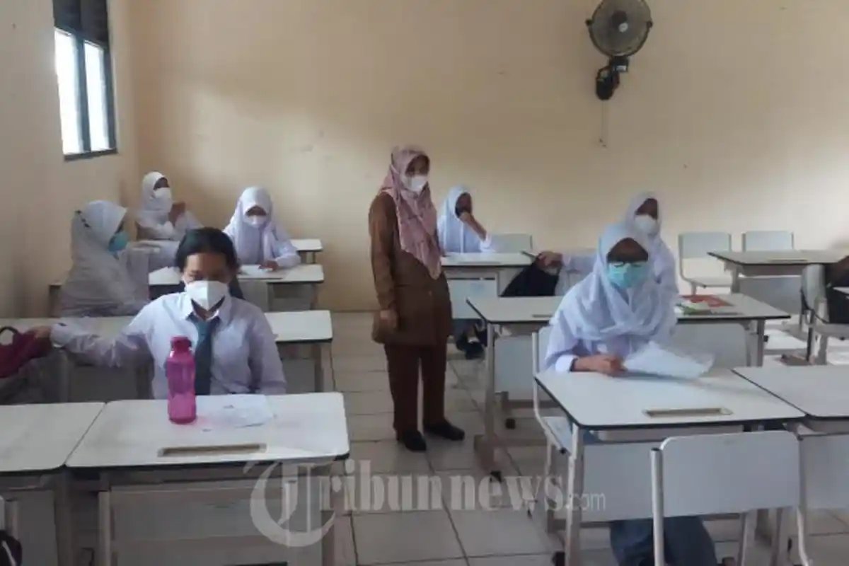 Kunci Jawaban IPA Kelas 9 Halaman 13 Kurikulum Merdeka, Aktivitas 1.3: Ayo Amati