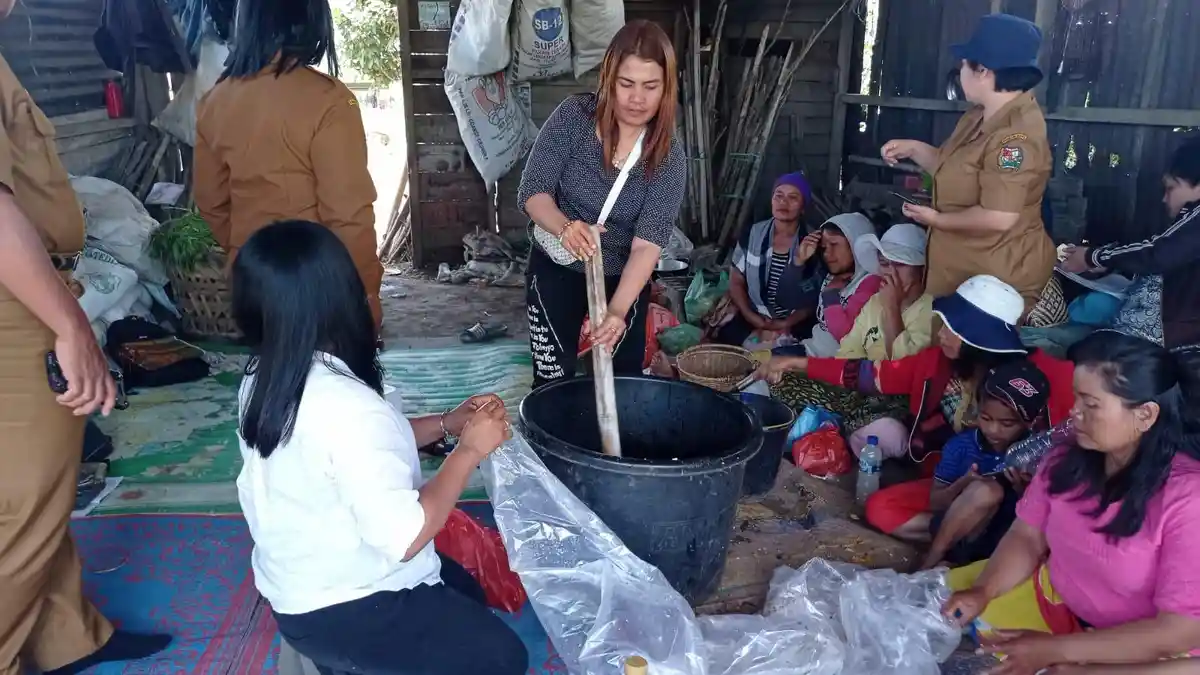 Dinas Pertanian Karo Beri Pelatihan Pembuatan Pupuk Organik, Solusi Petani Penuhi Kebutuhan Pupuk