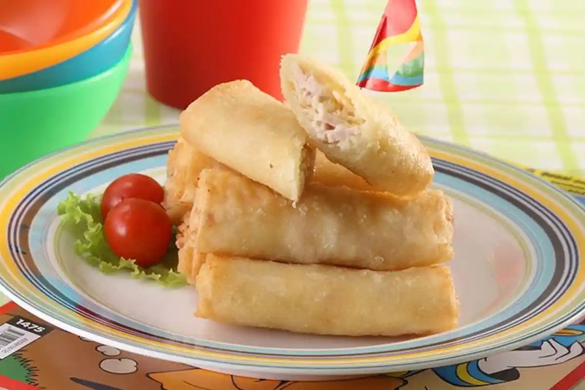 Aneka Resep Camilan untuk Akhir Pekan: Lumpia Ayam Keju Mayo dan Gyoza Udang Keju