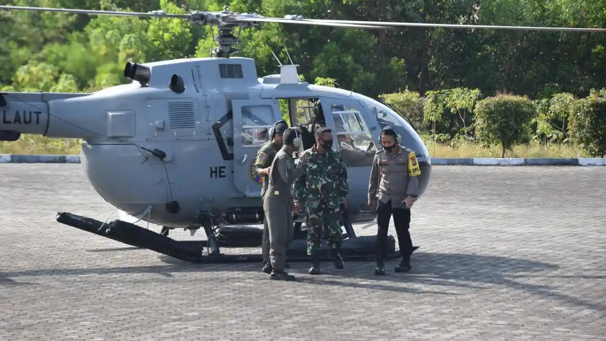 Naik Helikopter, Kapolres Tanjungpinang Ikut Patroli Karhutla Lewat Udara, Ini Katanya