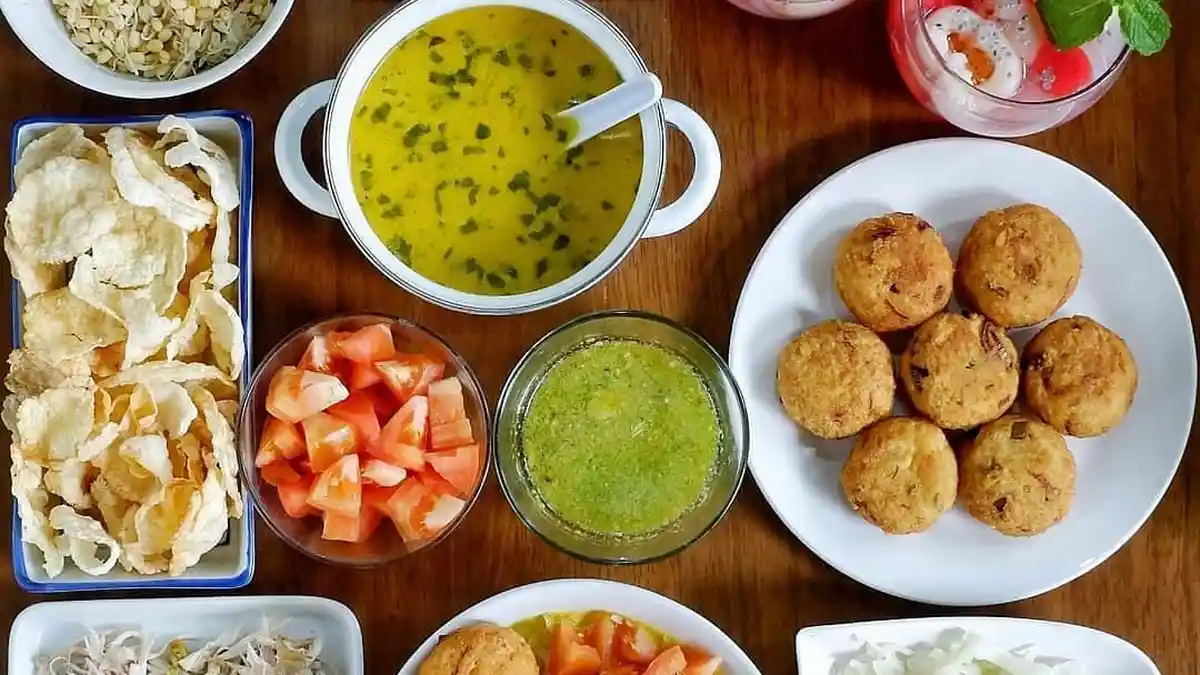 Resep dan Cara Mudah Membuat Soto Medan dengan Bumbu Kental Kuning
