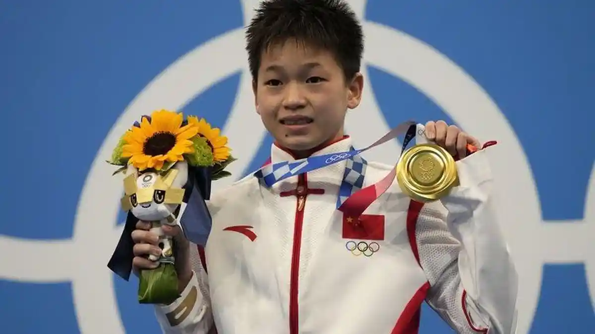 Salah Satu Atlet Termuda di Olimpiade Tokyo, Quan Hongchan Berhasil Raih Medali Emas