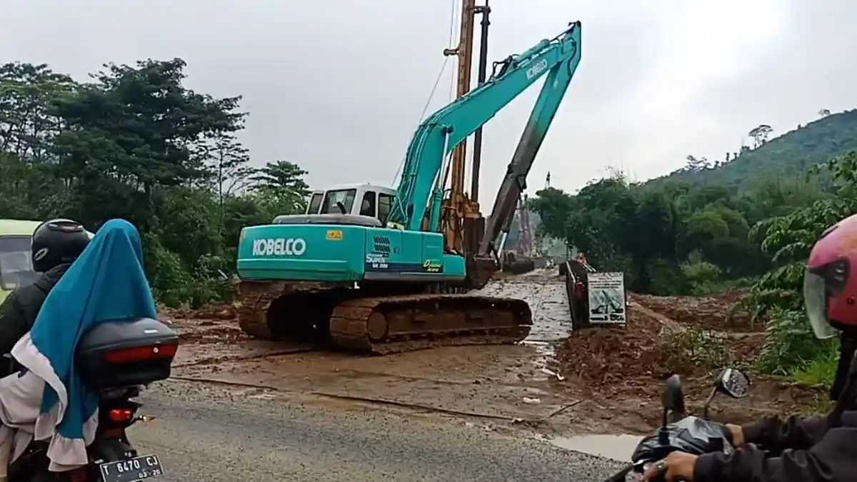 Kementerian PUPR Minta Proyek KCIC Disetop tapi Faktanya di Lapangan Masih Berjalan