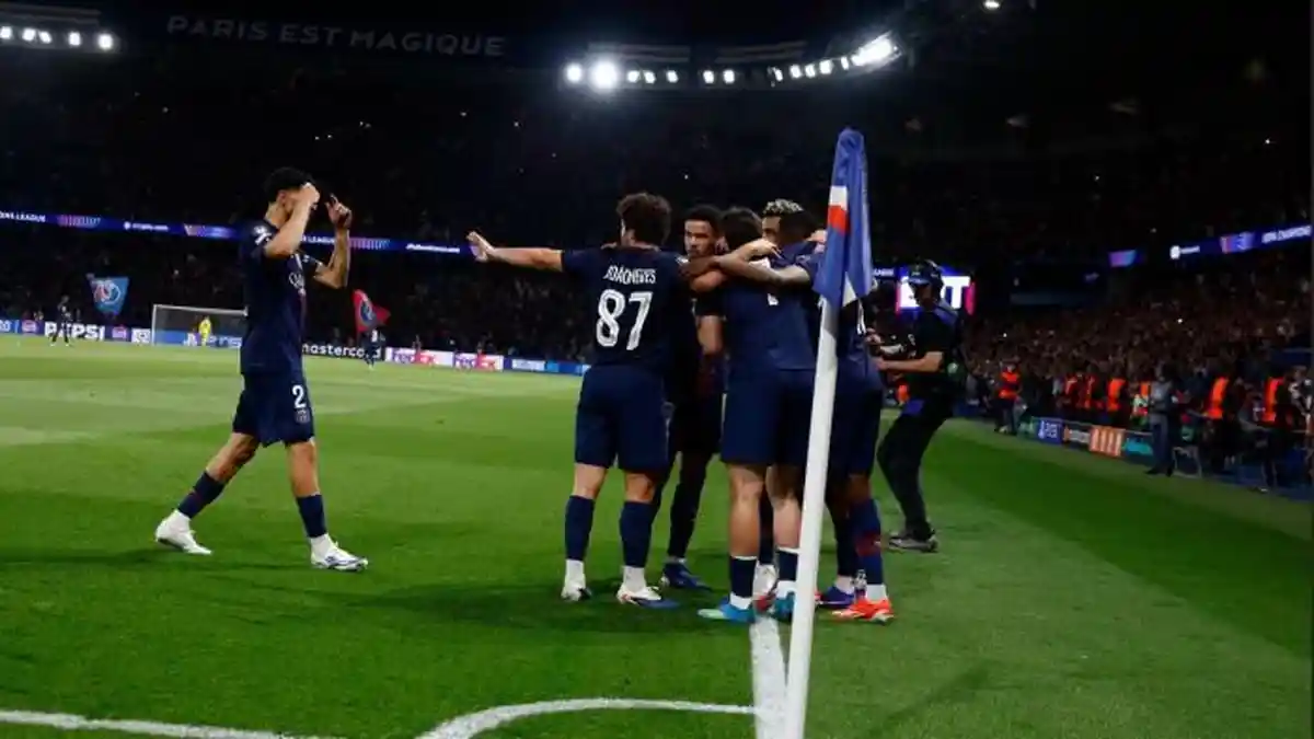 Barcelona Malu di Kandang, Man City Menggila