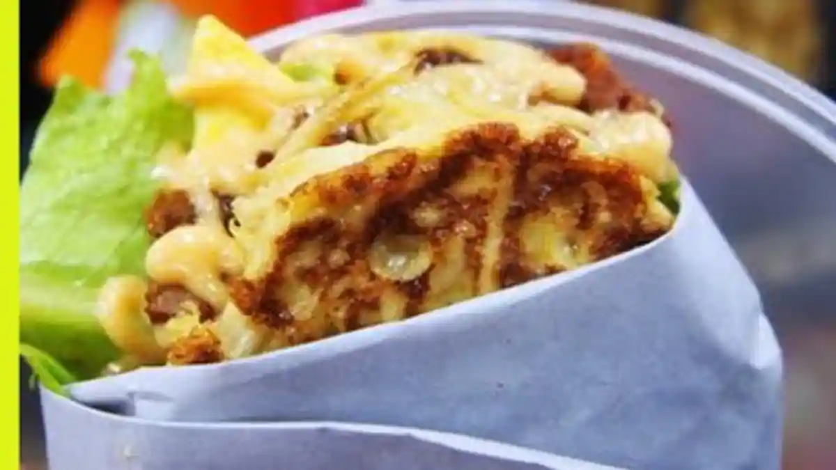 Ramen yang Ini Tanpa Kuah Tapi Dibikin Burger, Lezat dan Sehat Lho