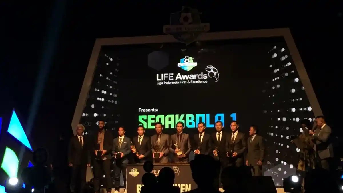 Daftar Penerima Anugerah Liga 1 2017 Award
