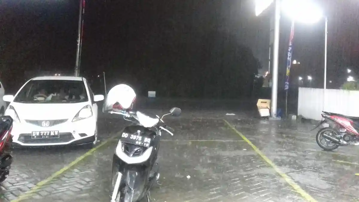 Malam Ini, Masamba Luwu Utara Diguyur Hujan Deras