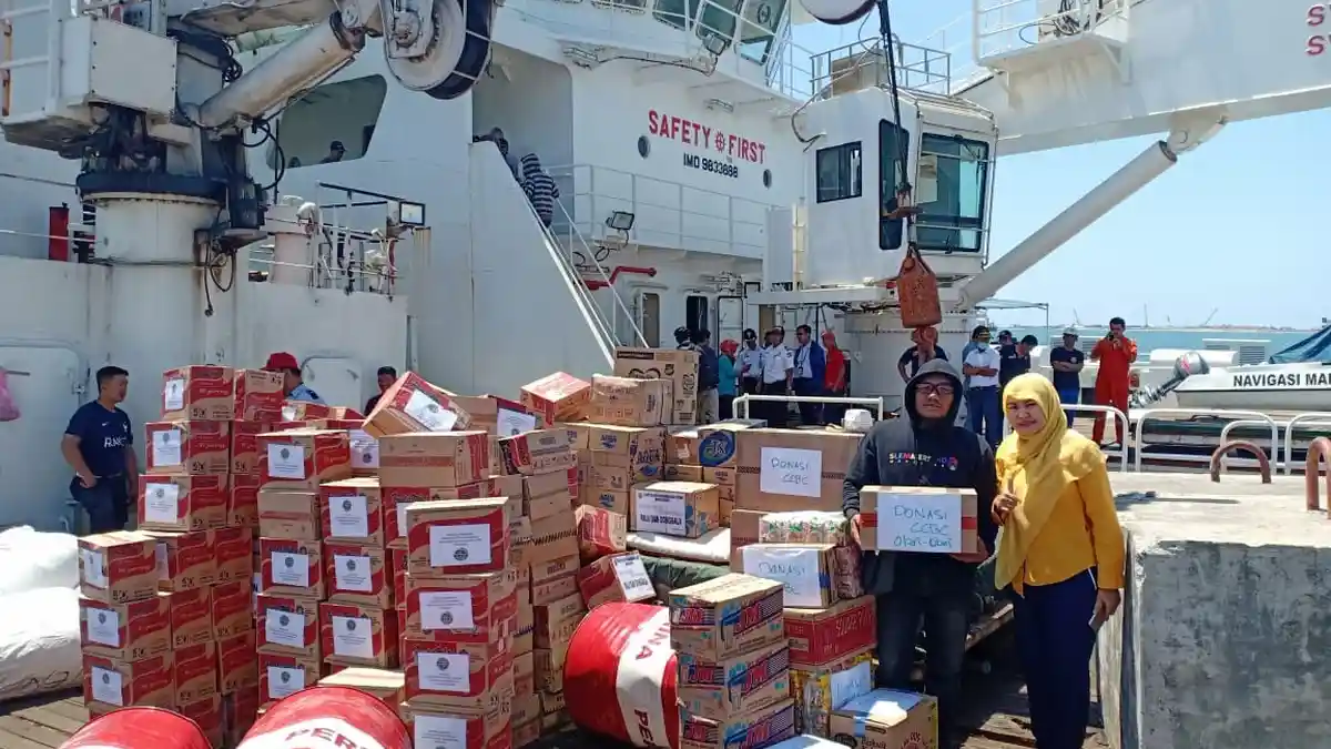 CCBC Berbagi Tempe Kering untuk Korban Gempa dan Tsunami di Sulawesi Tengah