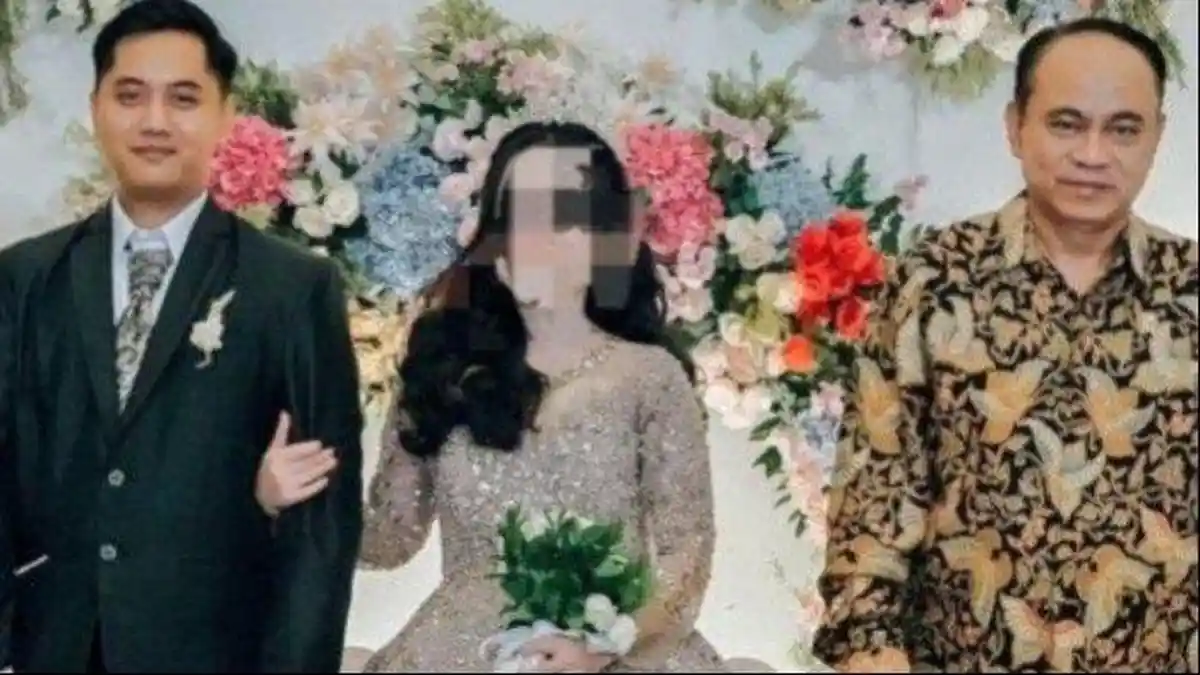 SOSOK Adhi Kismanto, Kenalan Budi Arie Lindungi Situs Judol, Lulusan SMK Minta Gaji Rp17 Juta