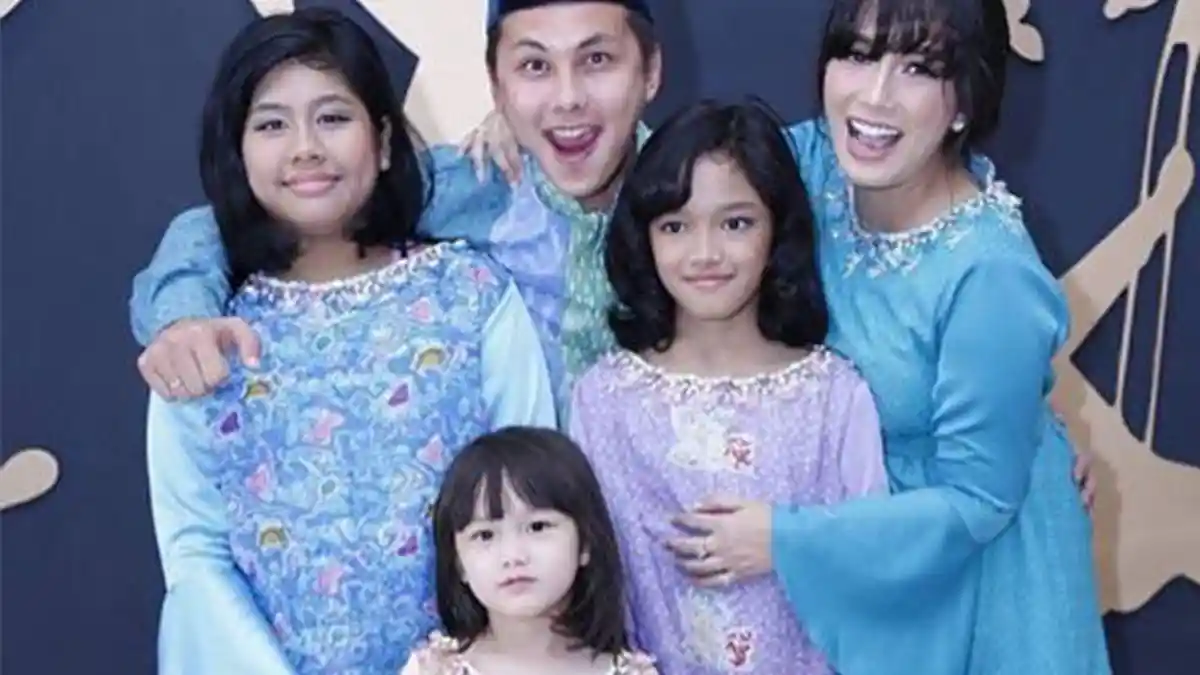 Bakal Punya Anggota Keluarga Baru, Lucunya Andhika Pratama dan Elea Rebutan Dede Bayi