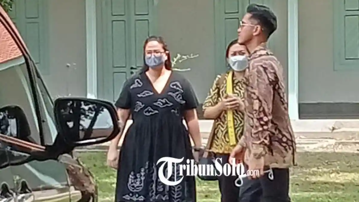H-3 Pernikahan Kaesang dan Erina : Kaesang Datangi Pura Mangkunegaran, Temui Mangkunagoro X ?