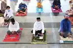 foto-ilustrasi-umat-muslim-melaksanakan-salat-idul-adha-di-masjid-agung-jawa-tengah.jpg
