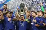 pemain-chelsea-rayakan-kemenangan-usai-meraih-juara-champions.jpg