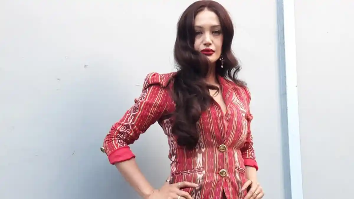 Duh, Wanita Cantik Asal Timor Leste Ini Dianugerahi Wajah Mirip Angelina Jolie